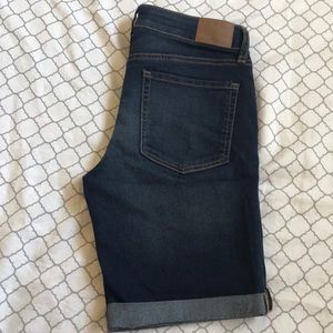 Aeropostale mid-length shorts!